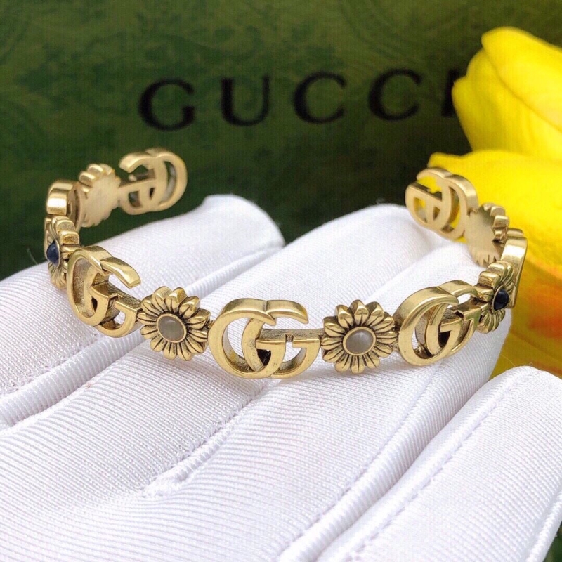 Gvc*1 bracelets